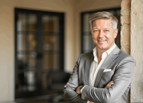 B2B Buyer Journey 2025: Die 5 Stationen im SaaS-Vertrieb