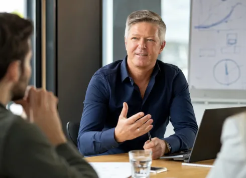 Sales Training SaaS: Wie Du SDRs und AEs auf wiederkehrenden Umsatz trainierst